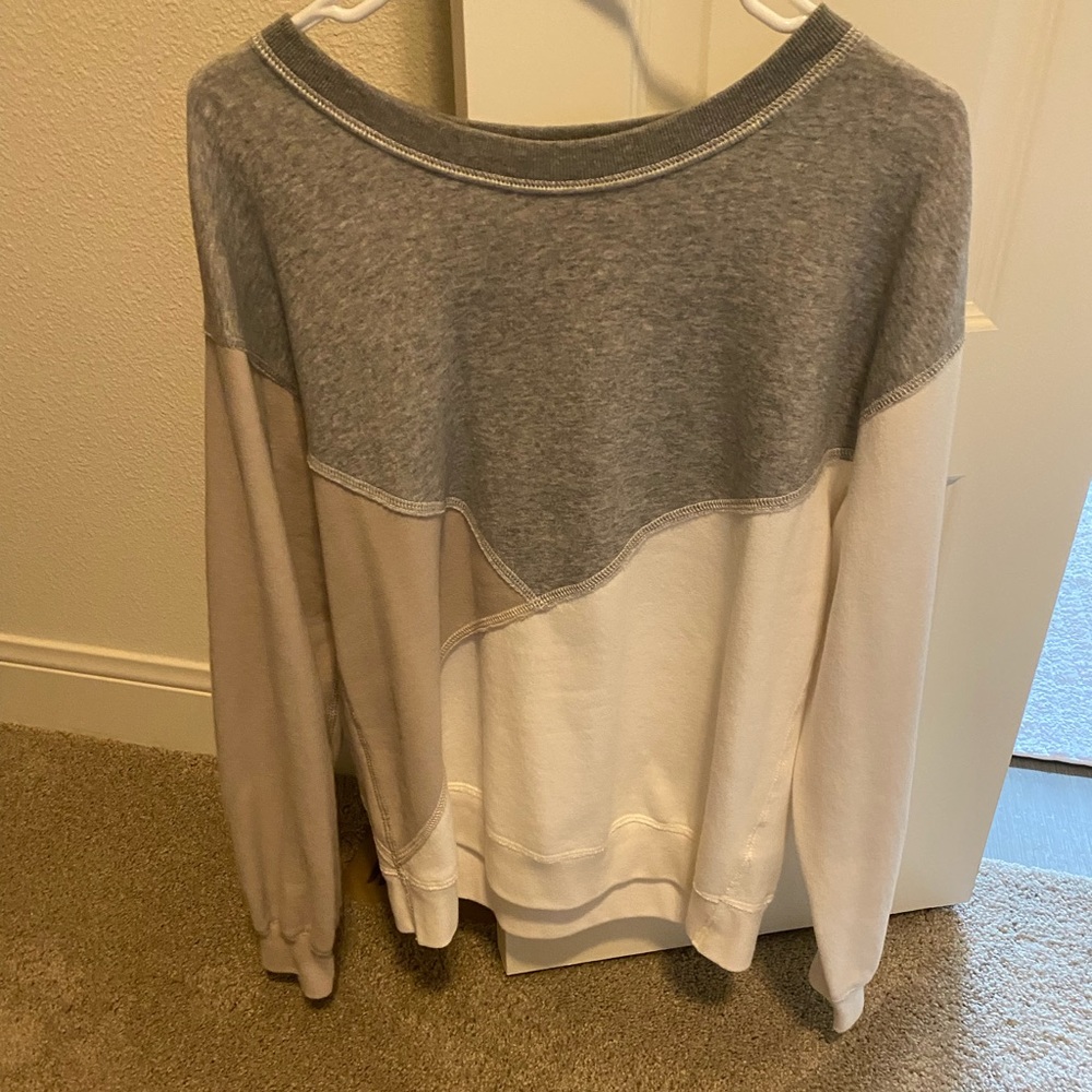 Super soft Abercrombie sweatshirt size medium